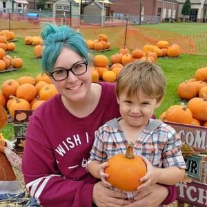 Meet your Posher, Jenai